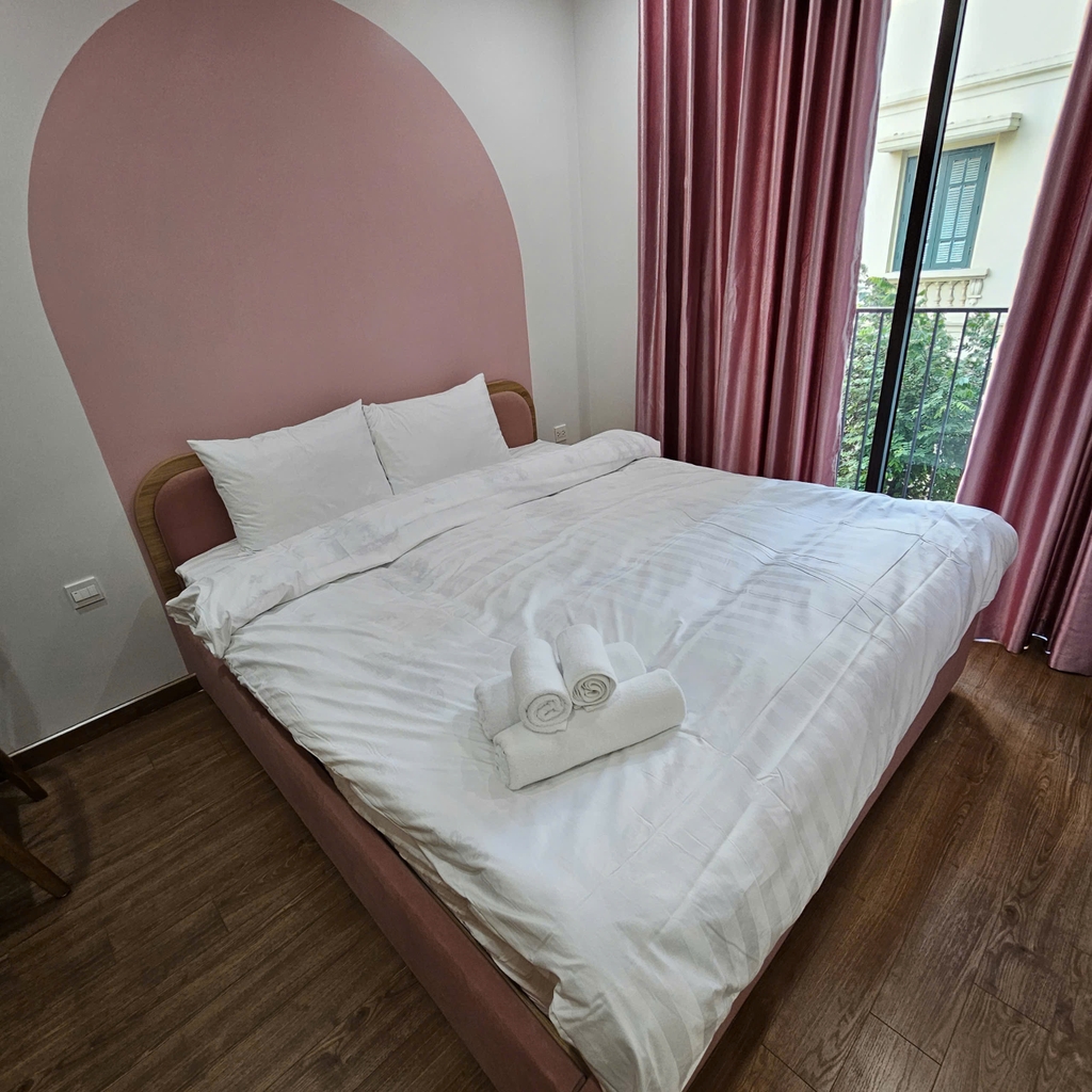 Moonlit Suites - 1 bed room B