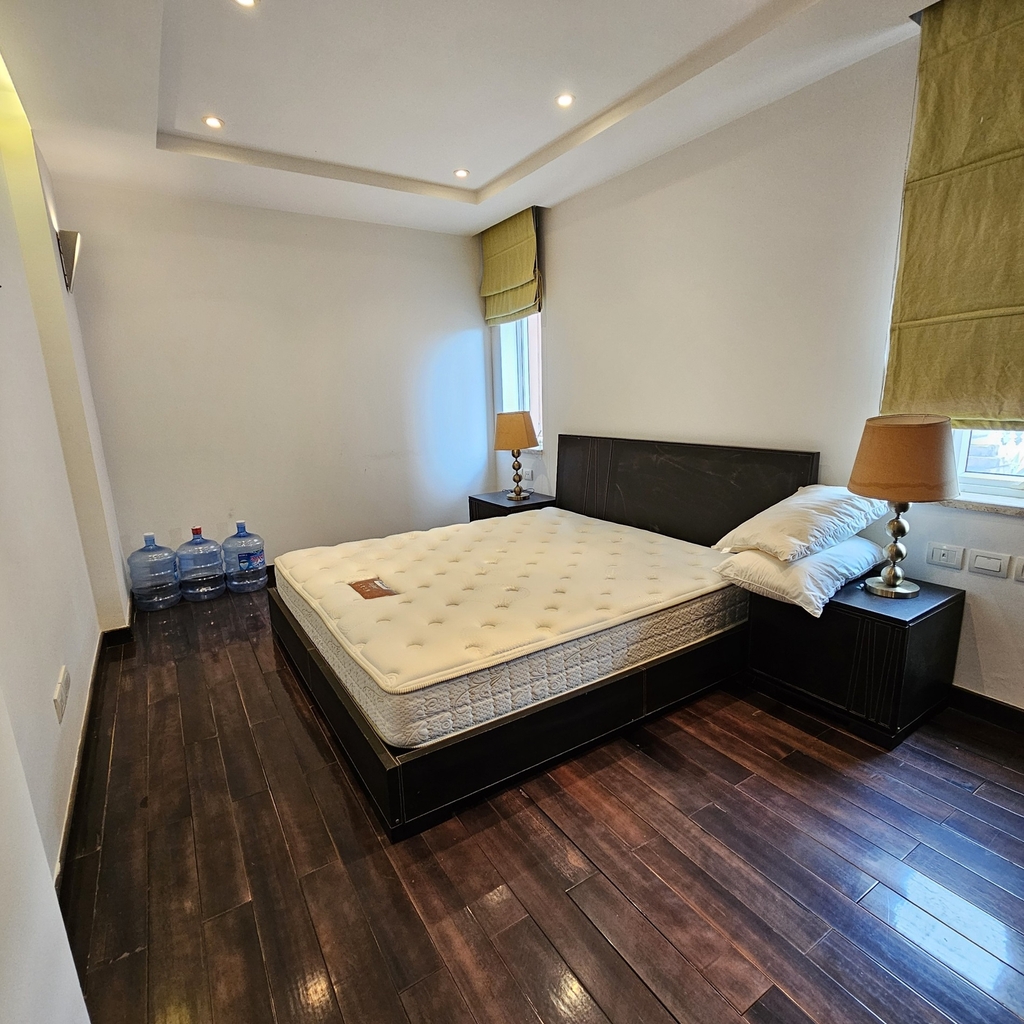 Swan lake Apartment - 2 bed room