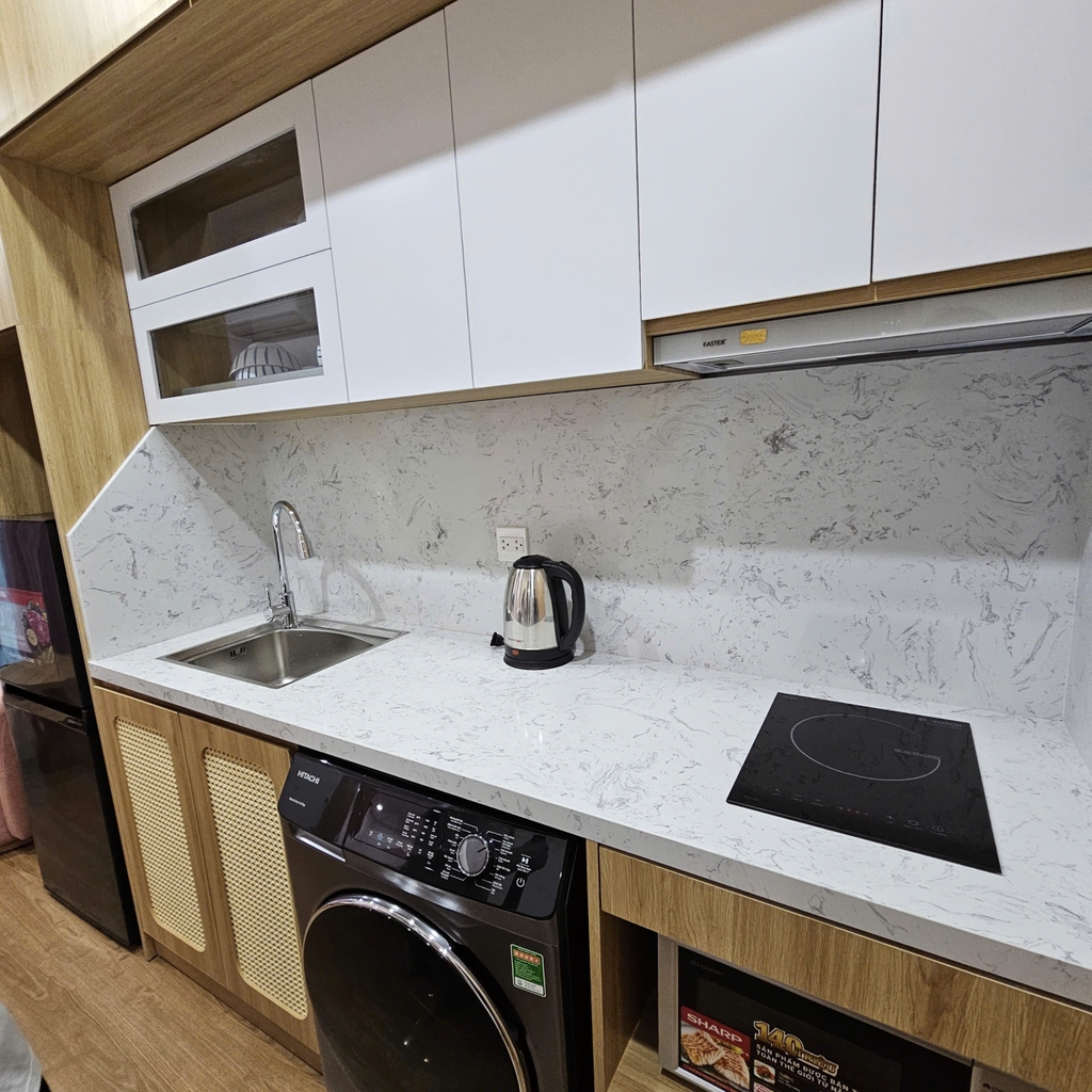 Moonlit Suites - 1 bed room B