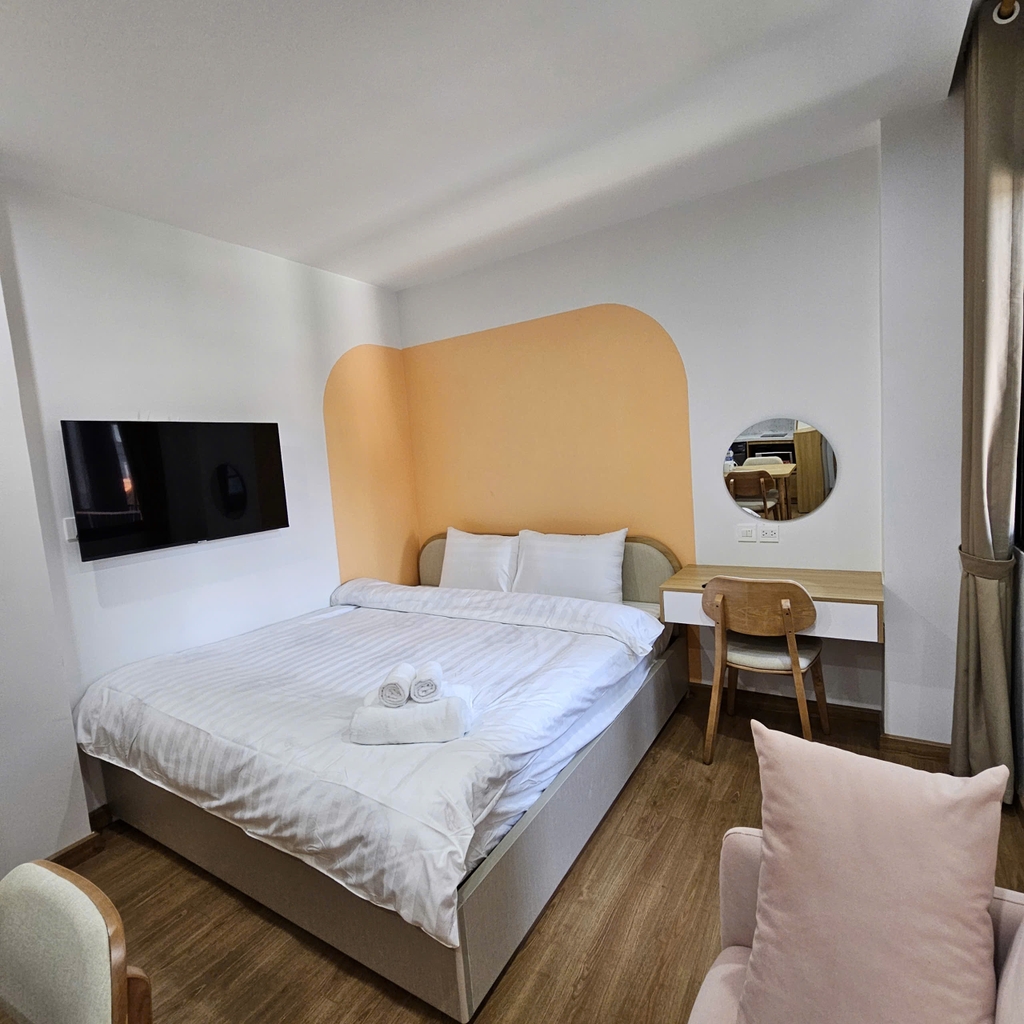 Moonlit Suites - Studio B
