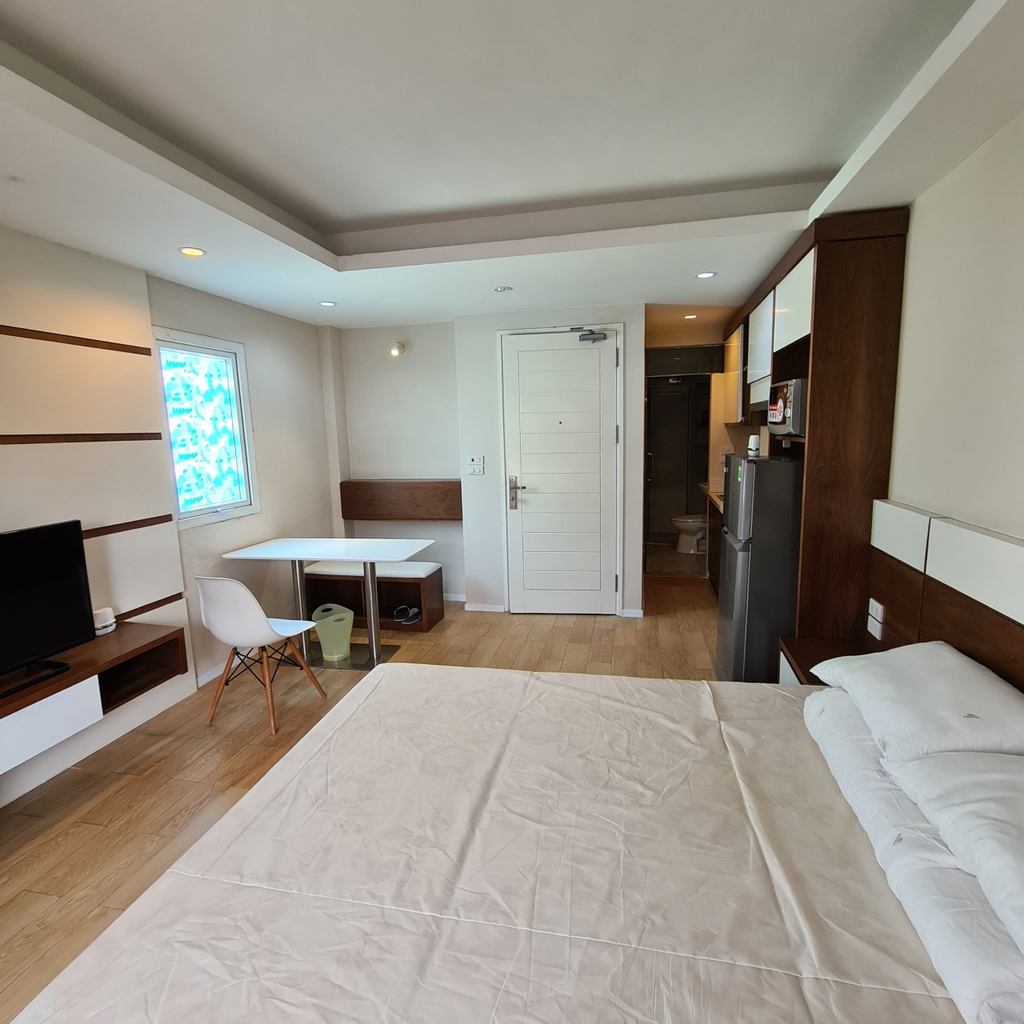 71 Linh Lang - Studio