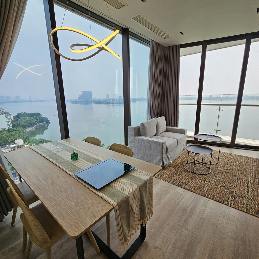 Parkroyal Serviced Suites Hanoi - 2 bed room Lake view