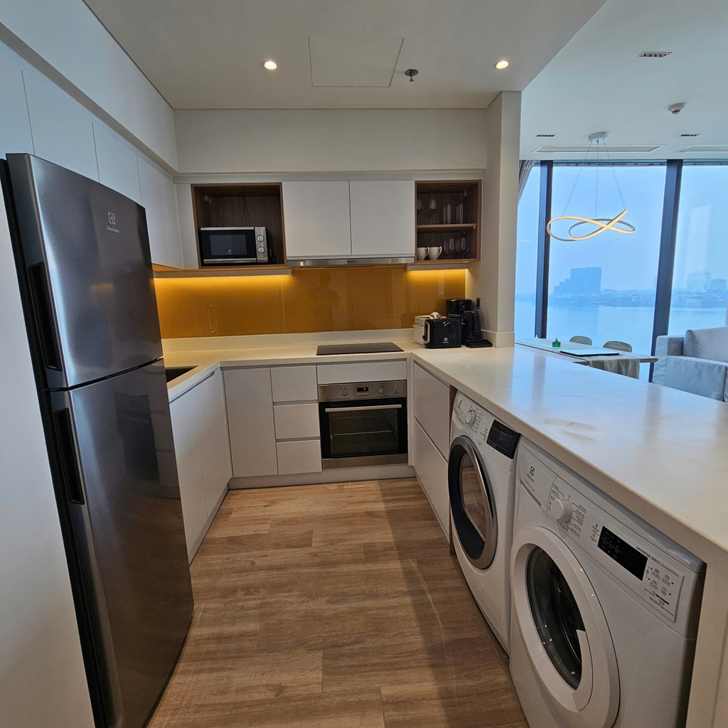 Parkroyal Serviced Suites Hanoi - 2 bed room Lake view