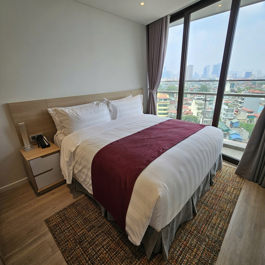 Parkroyal Serviced Suites Hanoi - 1 bed room City view
