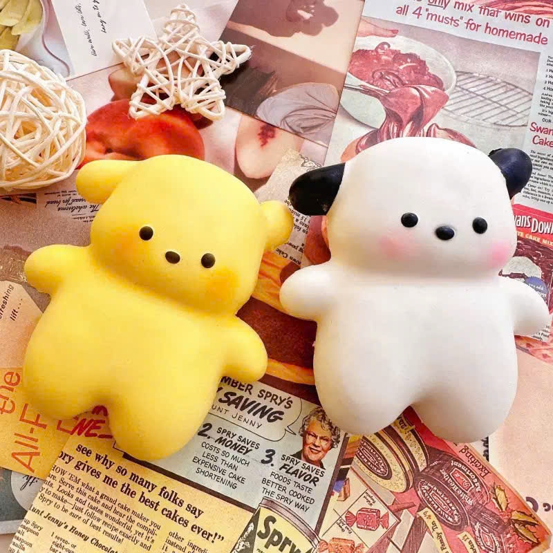 Squishy HT Chú chó trắng tai đen