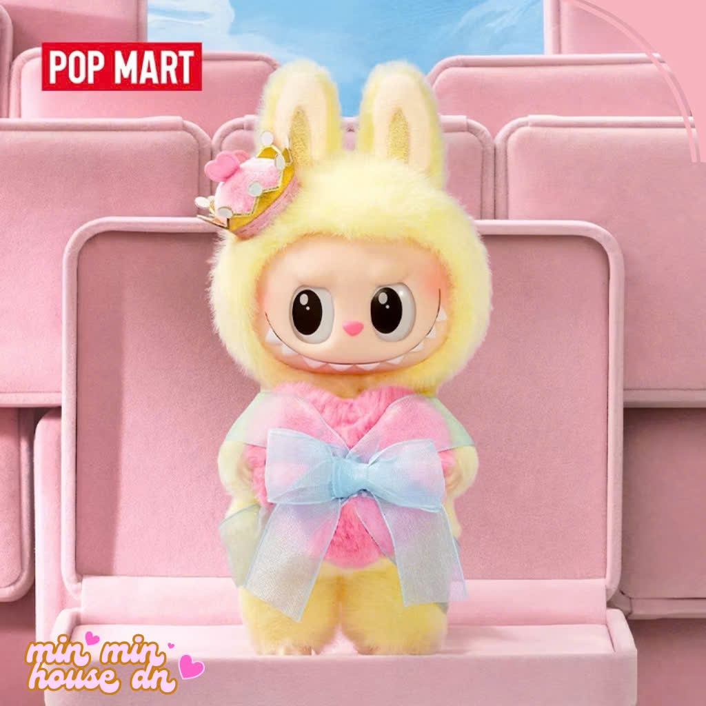POP MART THE MONSTERS Let's Checkmate Series-Vinyl Plush Hanging Card - Labubu queen 17cm
