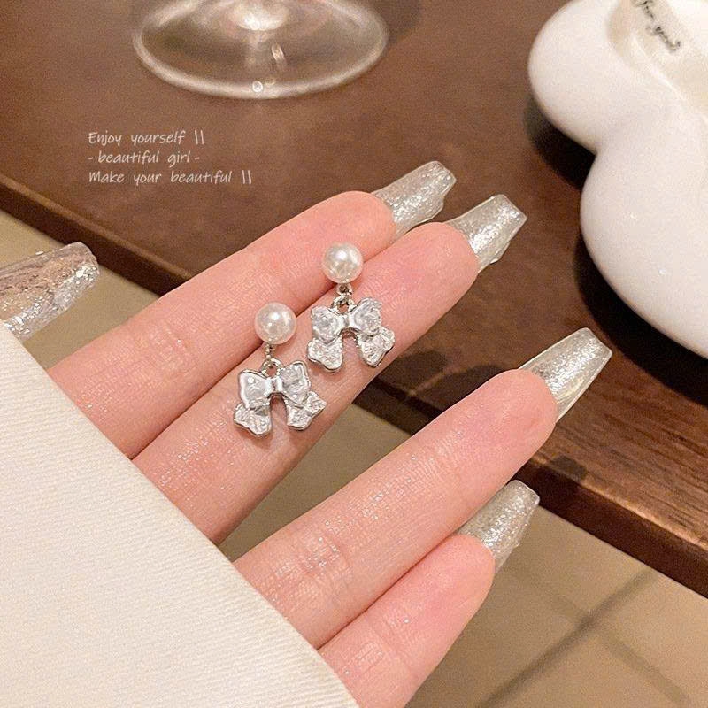 Bông Tai Đính Ngọc Nơ Đá Rơi - Chân bạc s925