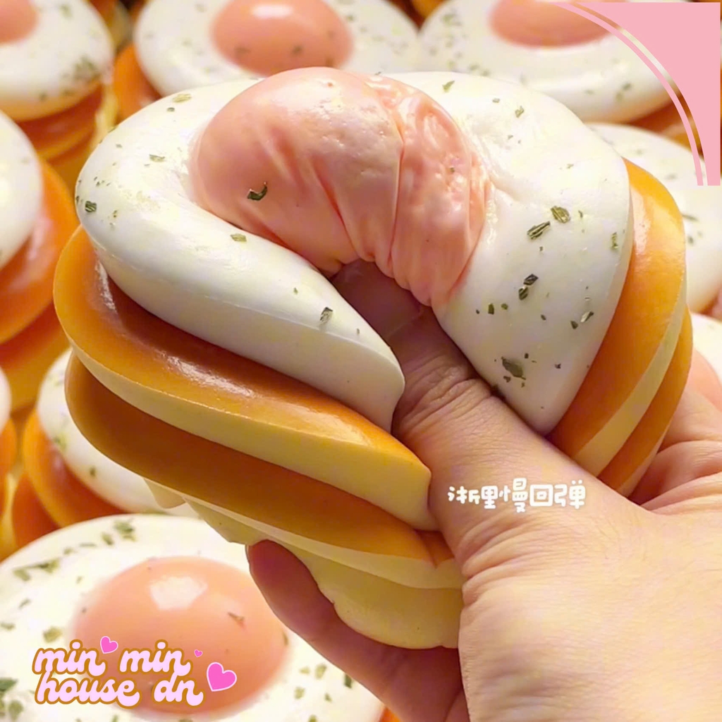 Squishy HT Bánh Mỳ Ốp La 1 Trứng Tròn 2 Lớp Slow Siêu Mềm