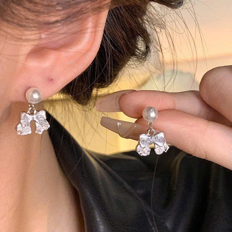 Bông Tai Đính Ngọc Nơ Đá Rơi - Chân bạc s925