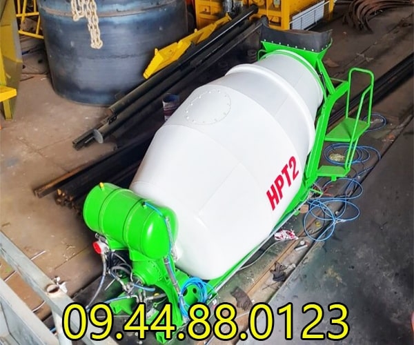 Bồn trộn bê tông thủy lực 2m3