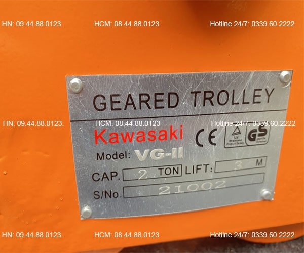 Con chạy kéo tay Kawasaki 2 tấn