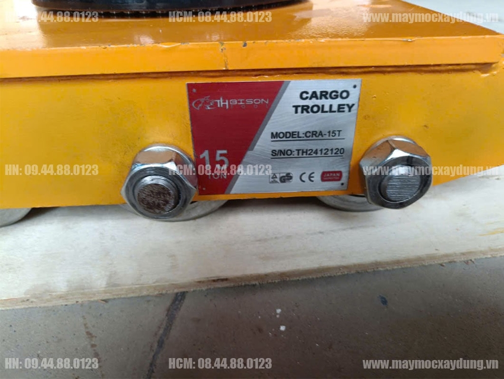 Con rùa chuyển hàng Bison 15 tấn CRA-15 bánh PU hướng thẳng