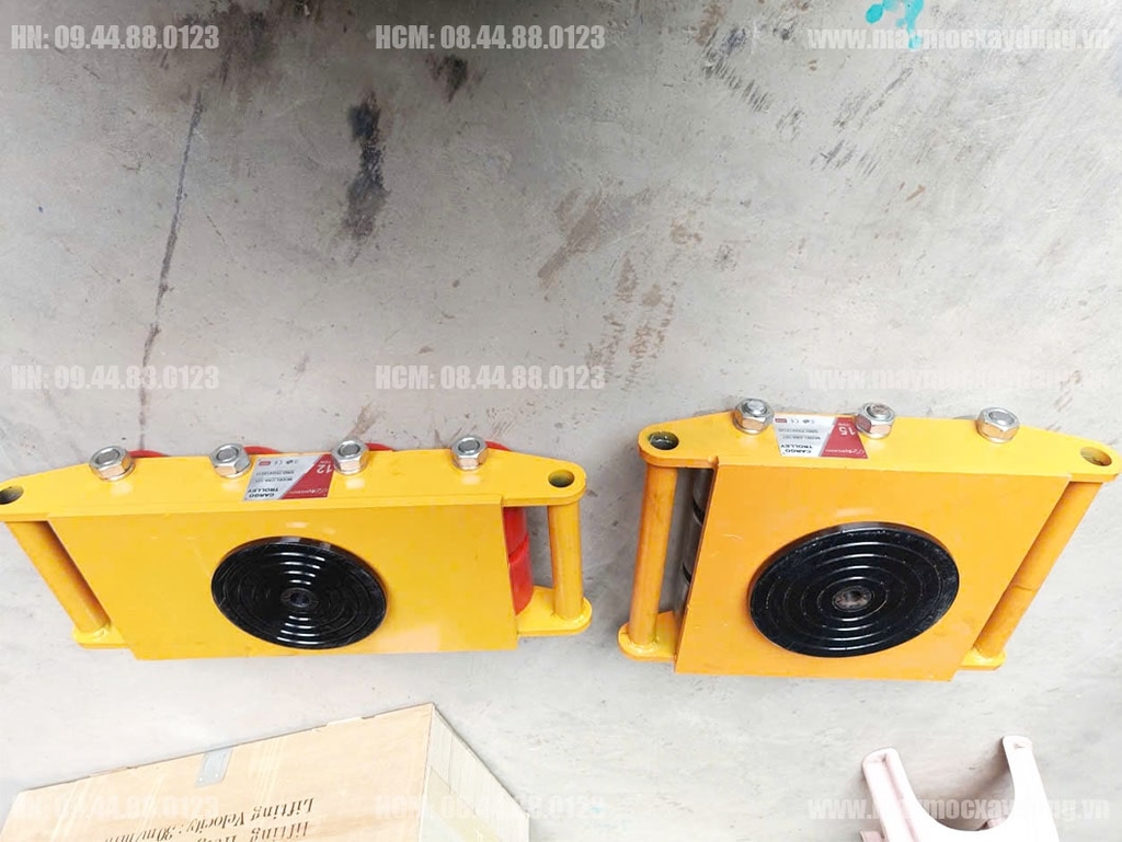 Con rùa chuyển hàng Bison 15 tấn CRA-15 bánh PU hướng thẳng