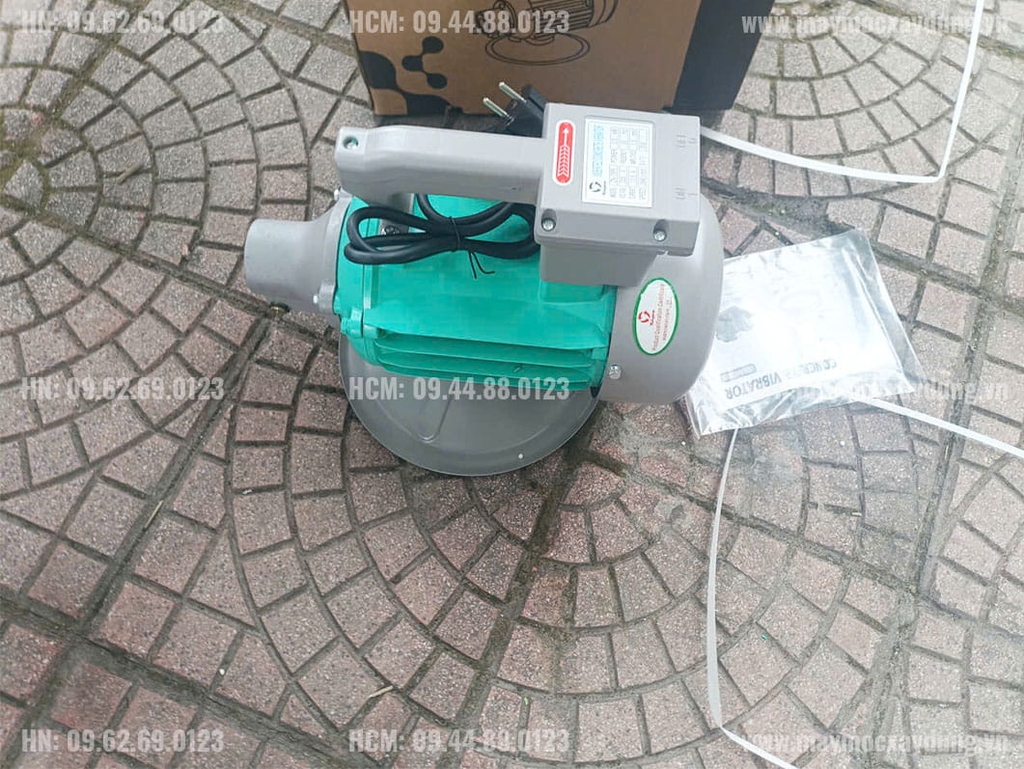 Đầm dùi bê tông chạy điện Nikipro 2.2KW 380V