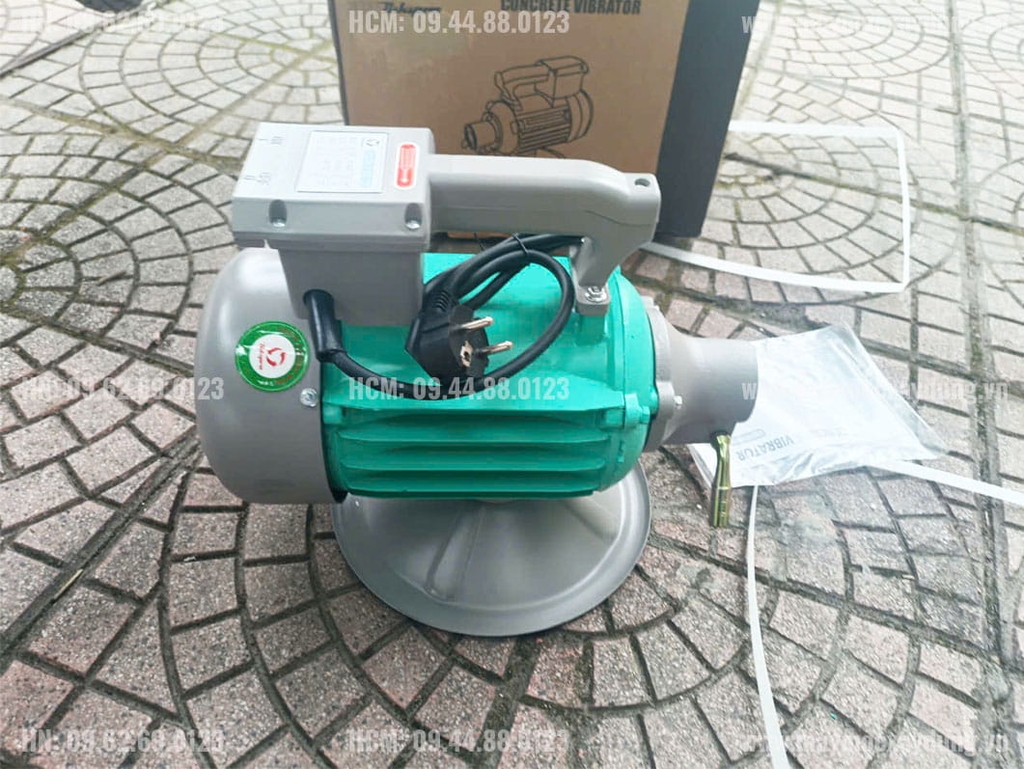 Đầm dùi bê tông chạy điện Nikipro 3KW 220V