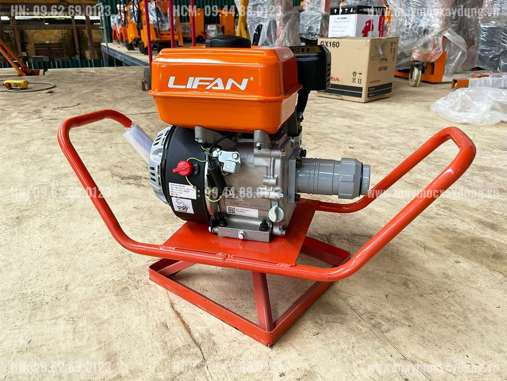 Máy đầm dùi chạy xăng lắp động cơ Lifan 160 5.5HP