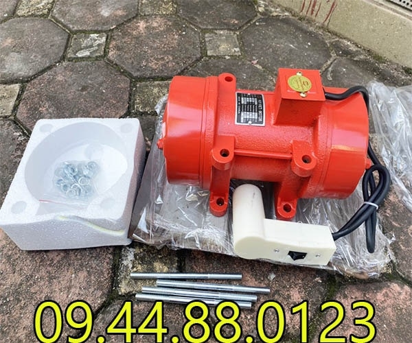 Đầm rung bê tông 0.75KW ZW3.5 220V