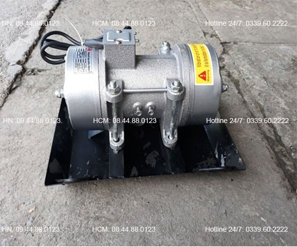 Đầm rung bê tông Niki 0.75KW 220V