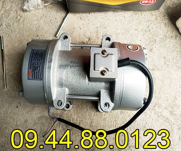 Đầm rung bê tông Niki 0.75KW 380V