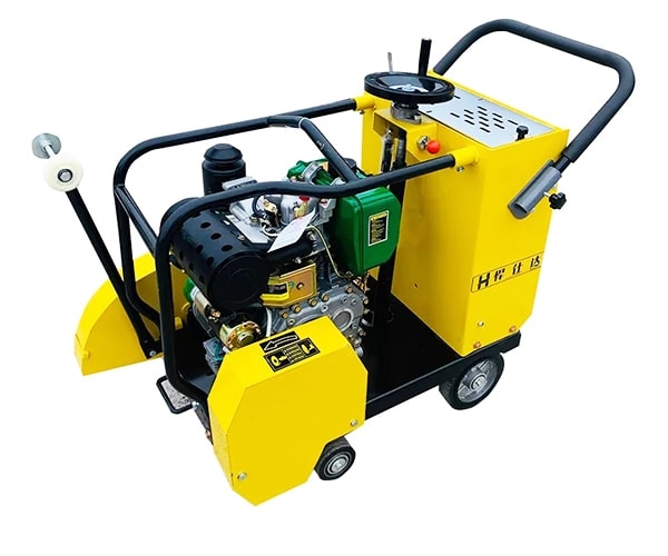 Máy cắt bê tông chạy dầu Diesel Rakuda Q500B 186FA 18cm