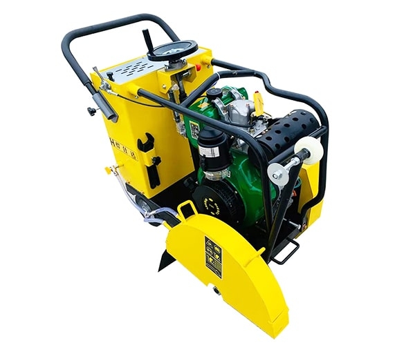 Máy cắt bê tông chạy dầu Diesel Rakuda Q500B 186FA 18cm