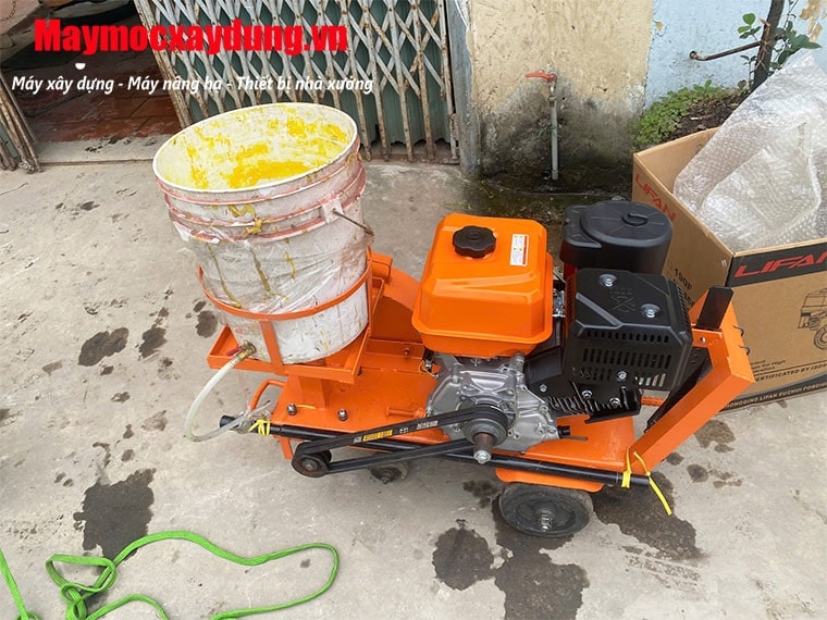 Máy cắt bê tông bập bênh lắp động cơ xăng LiFan 15HP KP420