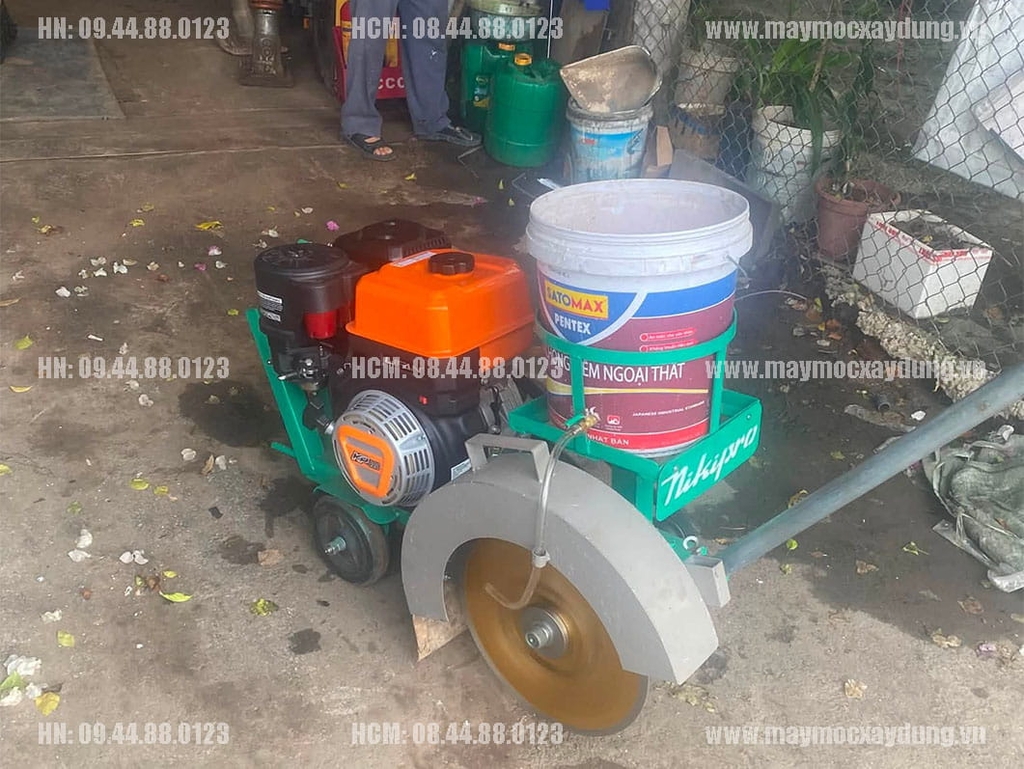 Máy cắt bê tông bập bênh lắp động cơ xăng Lifan KP420 15HP
