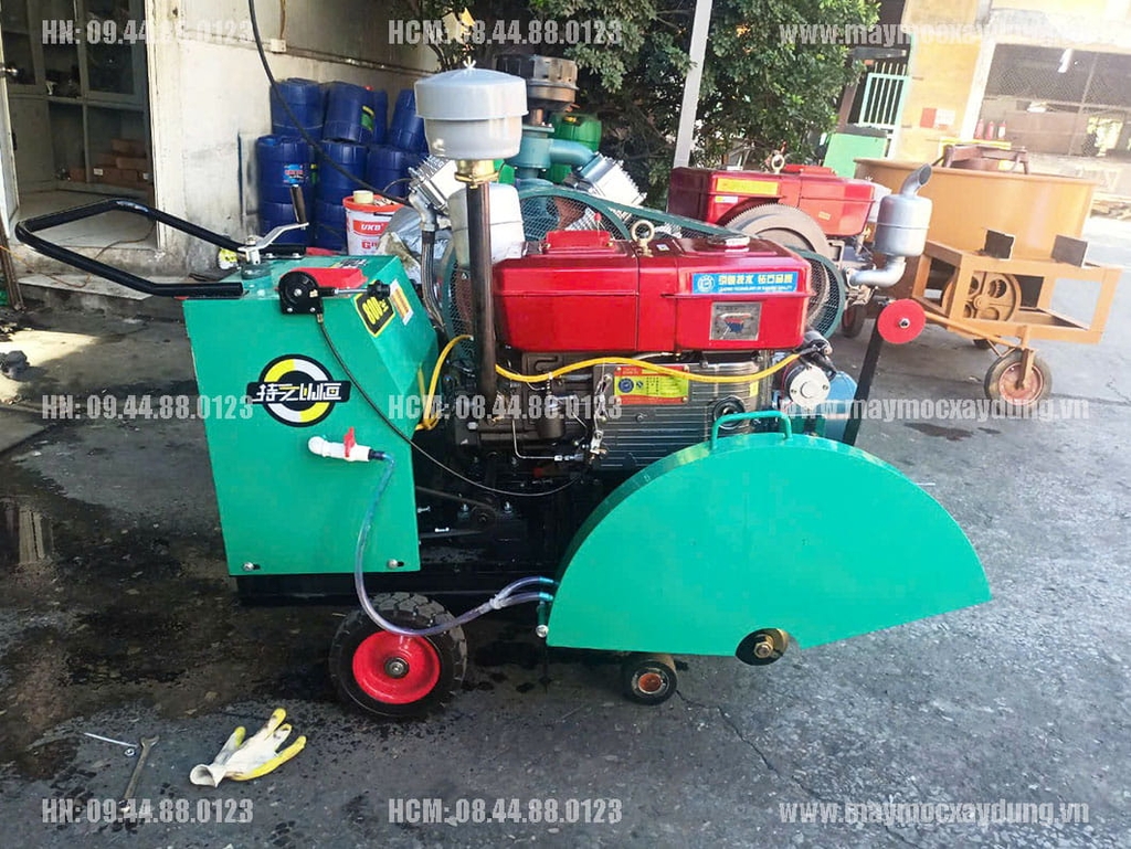 Máy cắt bê tông chạy dầu Diesel Q800 cắt sâu 33cm (khung có trợ lực)