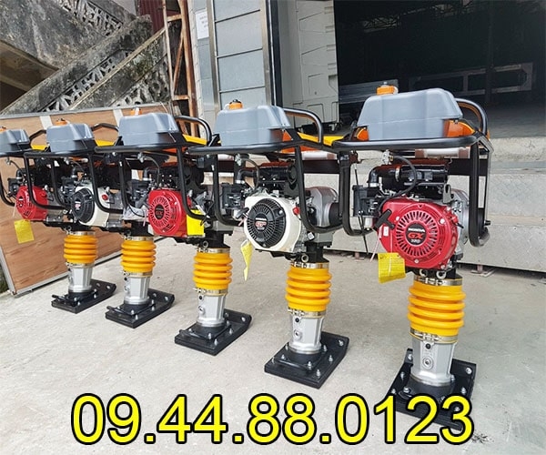Máy đầm cóc chạy xăng Rakuda RM80