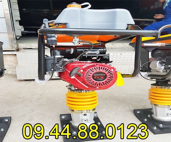 Máy đầm cóc chạy xăng Rakuda RM80 Benly GX200