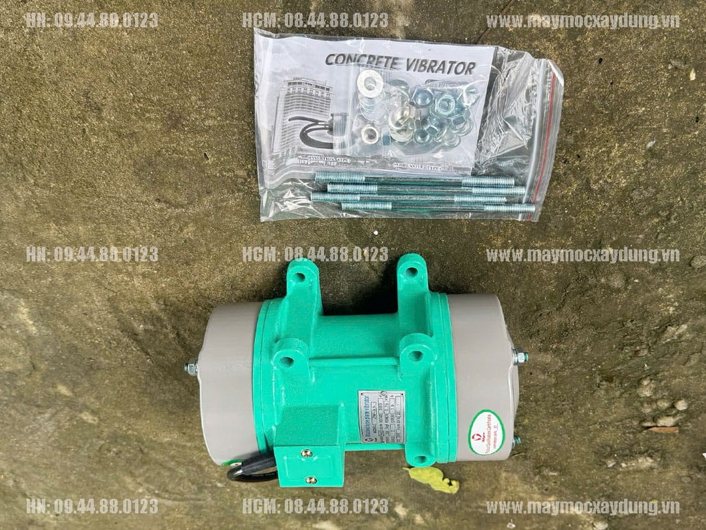 Đầm rung bê tông Nikipro 0.75KW ZW3.5 380V