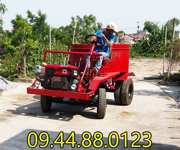 Máy trộn bê tông tự hành 0.7 m3