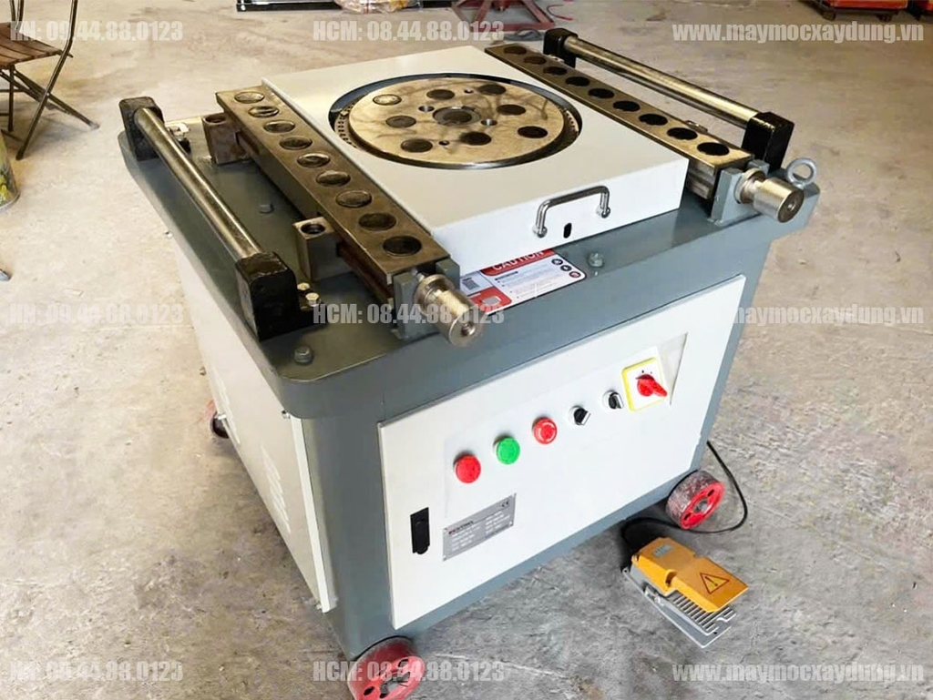 Máy uốn mỏ sắt GW42B 32mm điều góc