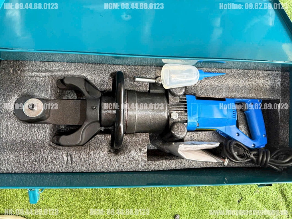 Máy uốn sắt thủy lực cầm tay Phi 28 220V