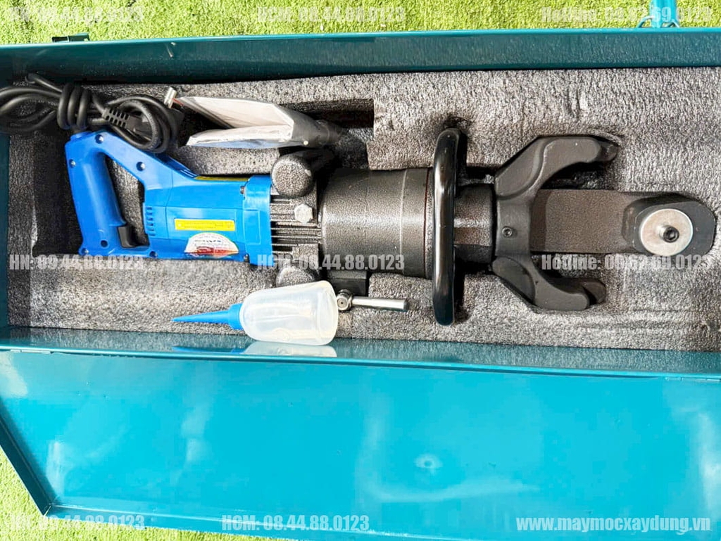 Máy uốn sắt thủy lực cầm tay Phi 28 220V