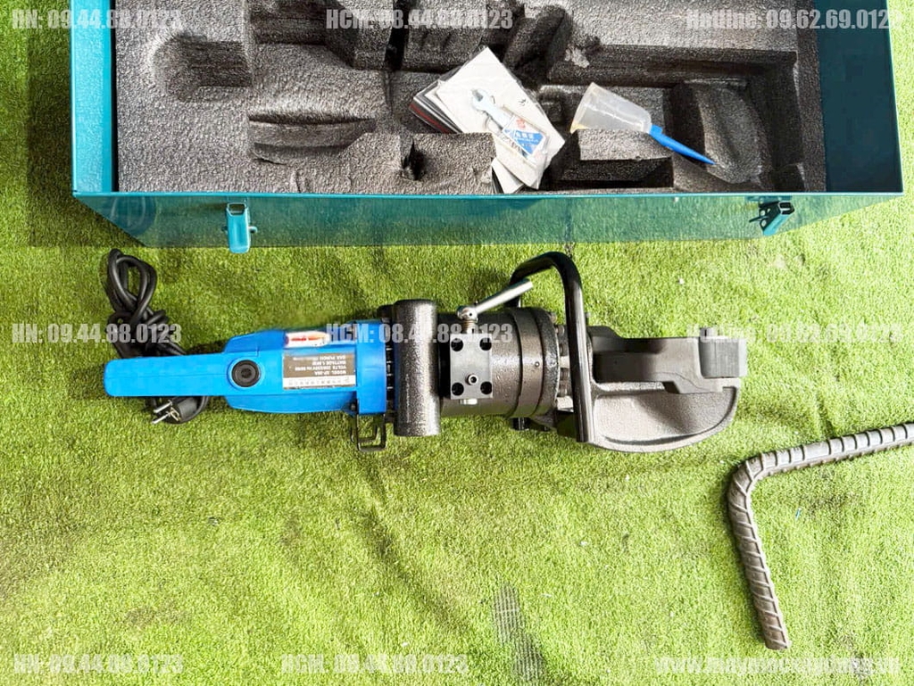 Máy uốn sắt thủy lực cầm tay Phi 28 220V