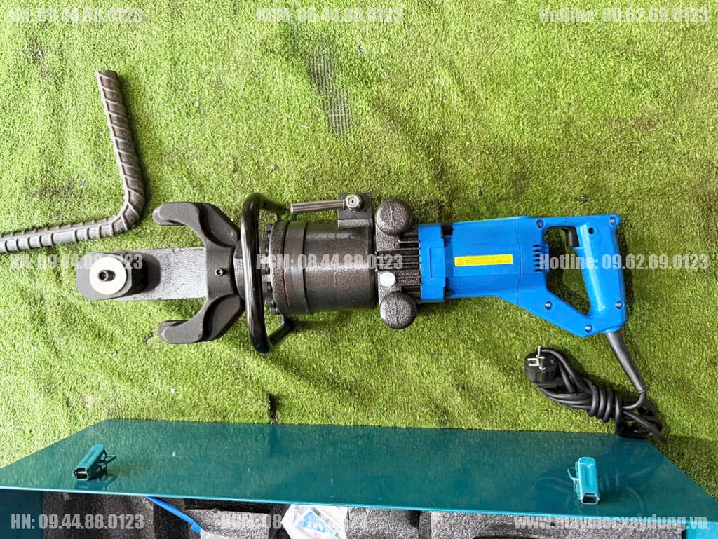 Máy uốn sắt thủy lực cầm tay Phi 28 220V