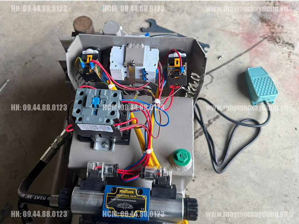 Máy uốn sắt thủy lực Nikipro Phi 25 220V