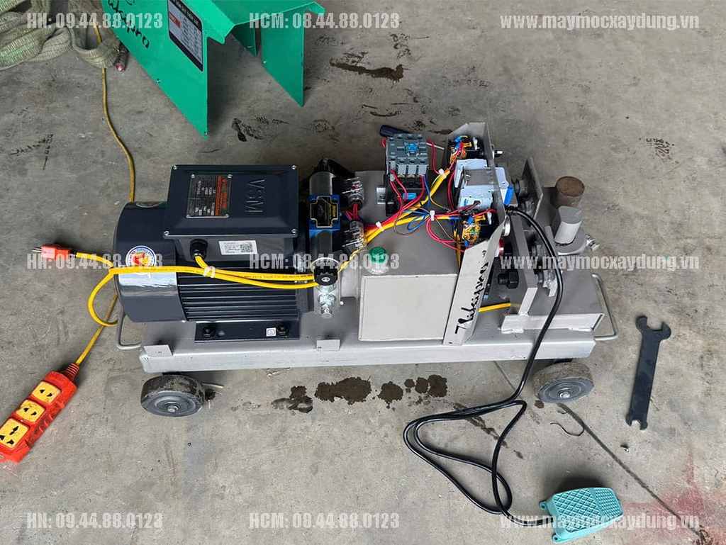 Máy uốn sắt thủy lực Nikipro Phi 25 220V