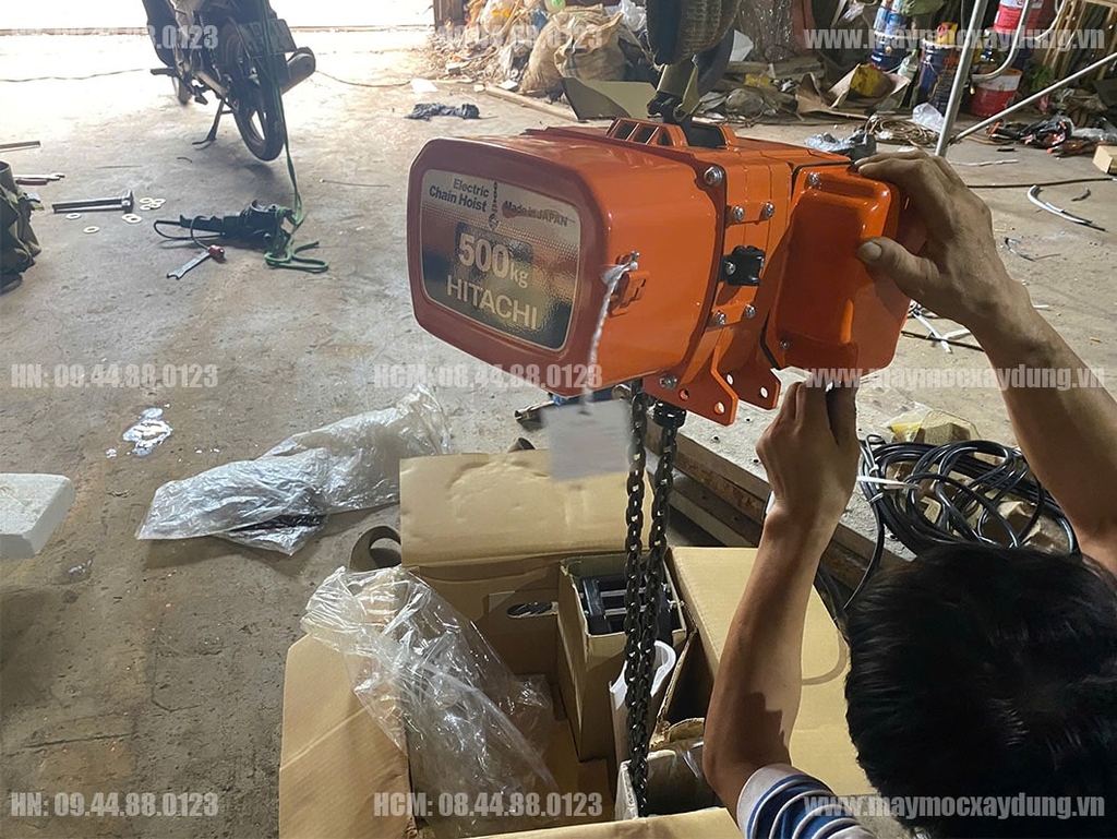 Pa lăng xích điện cố định Hitachi 500kg 6m 1/2LH