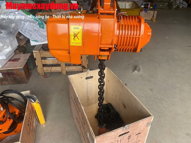 Pa lăng xích điện di chuyển 3 tấn 6m HHBB03-01 380V
