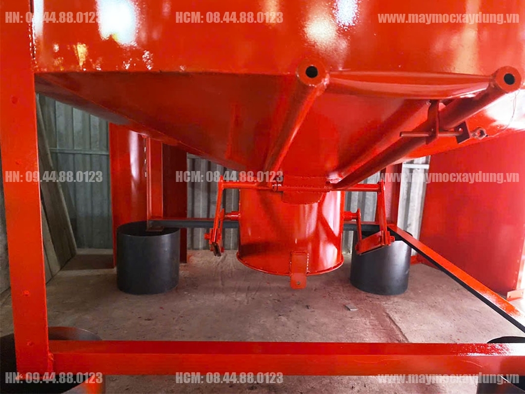 Phễu đổ bê tông 1 khối chân thấp