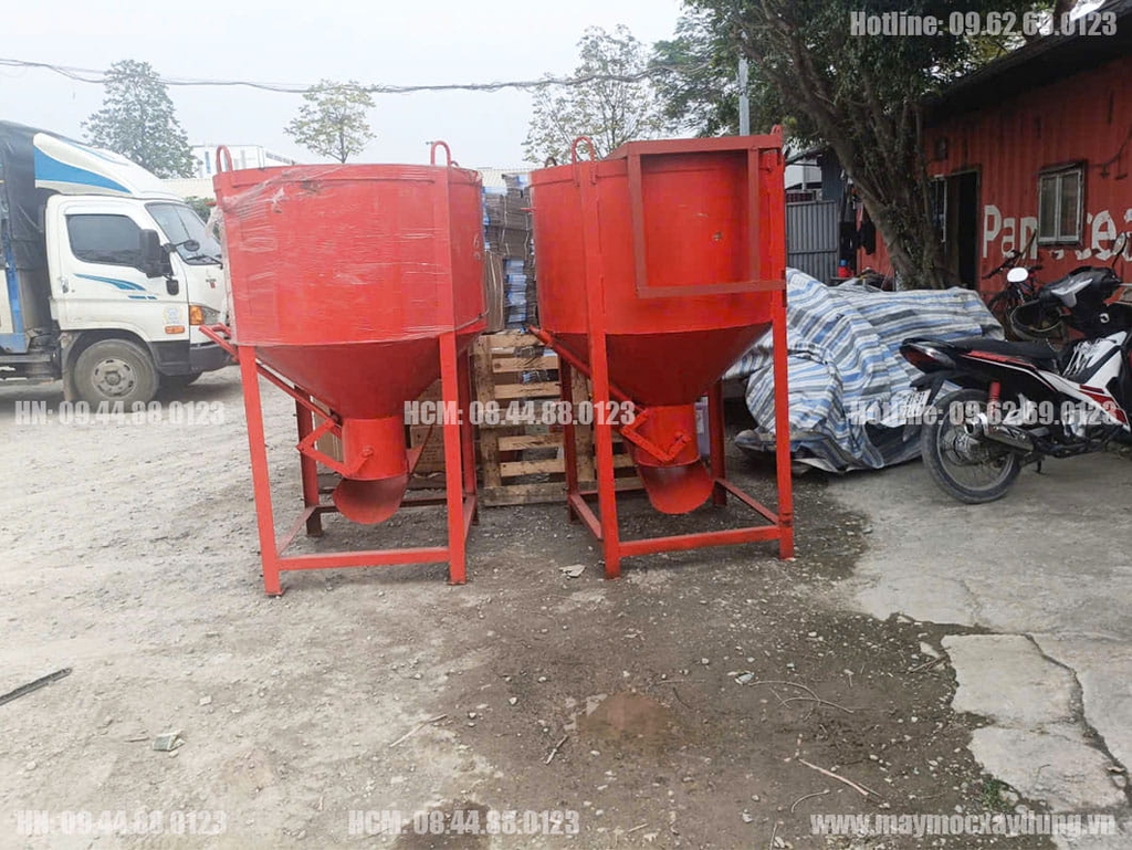 Phễu đổ bê tông 1 Khối có máng xoay