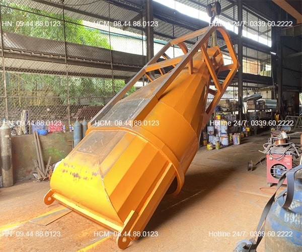 Phễu đổ bê tông nằm ngang 2m3