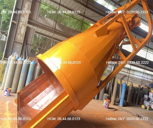 Phễu đổ bê tông nằm ngang 4m3