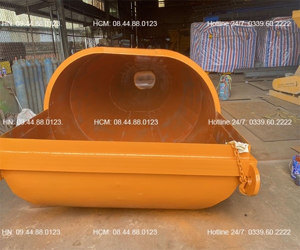 Phễu đổ bê tông nằm ngang 4m3