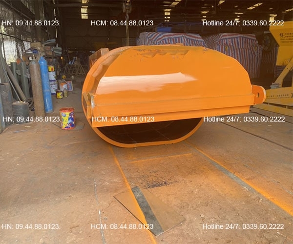 Phễu đổ bê tông nằm ngang 4m3