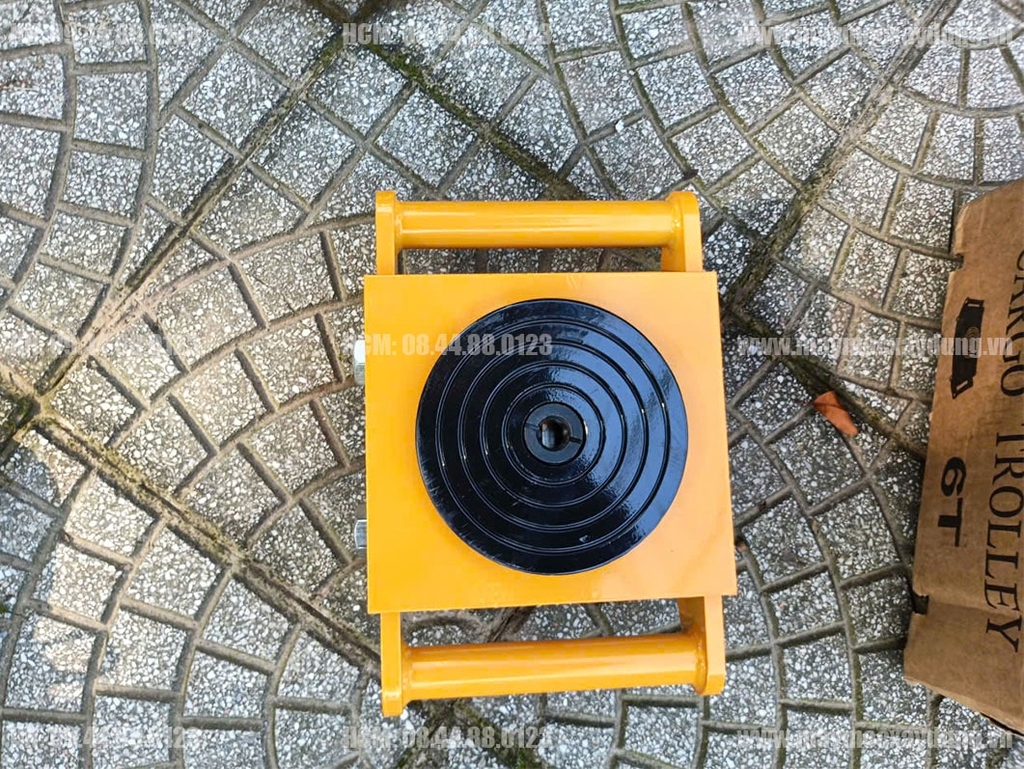 Rùa chuyển hàng 6 tấn CRA-6 bánh thép hướng thẳng