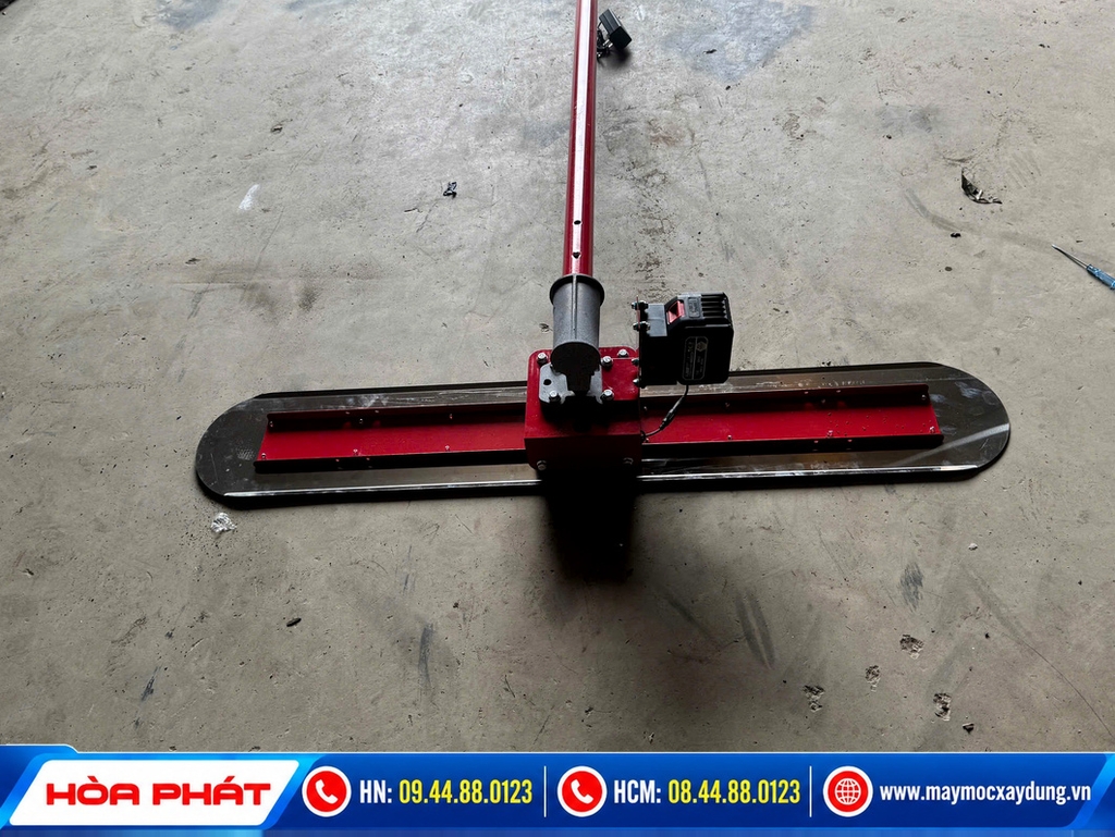Thước gạt bê tông chạy pin cầm tay Hòa Phát (Thước cán phẳng sàn)