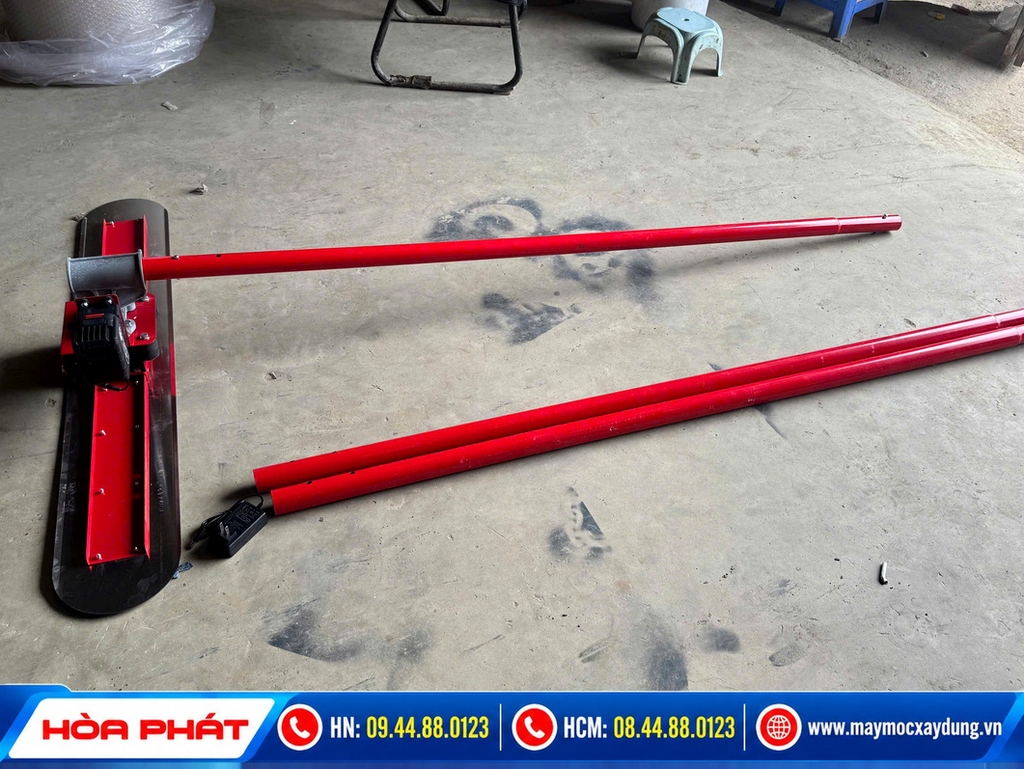 Thước gạt bê tông chạy pin cầm tay Hòa Phát (Thước cán phẳng sàn)